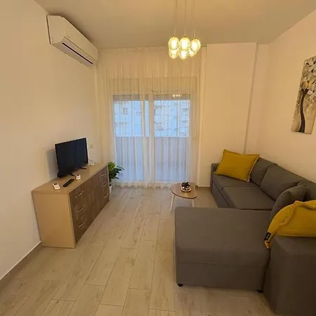 Lägenhet Qerret 818 Golem (Tirana)